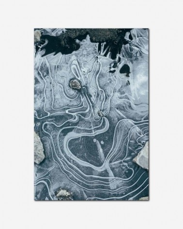 Textura do gelo no lago da Islândia - Katie Doherty